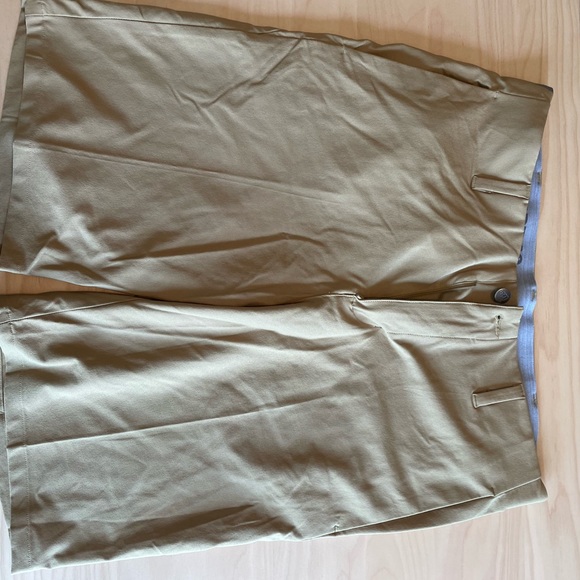 adidas Other - Adidas Mens (Size 32) Golf shorts